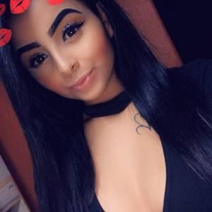 Meet your Posher, Monica